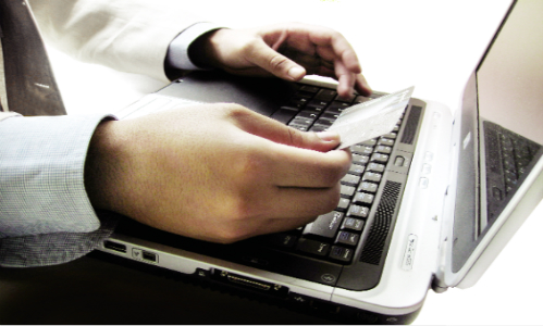 Rủi ro giao dịch qua Internet Banking luôn tiềm ẩn nhưng thường do người sử dụng sơ suất và mất cảnh giác.